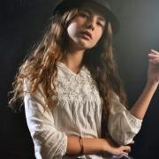 Isabella  Popov