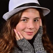 Isabella  Popov